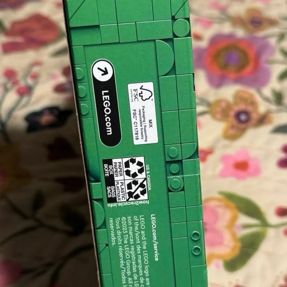 Lego #10313 Botanical Collection Wildflower Boutique ~ NEW Factory Sealed - Picture 5 of 6